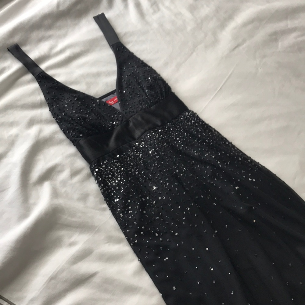 NWOT Ruby Rox formal knee length dress w/ beading
